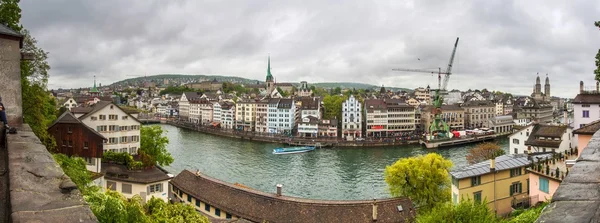 Veduta di una città Zurigo, Svizzera — Foto Stock