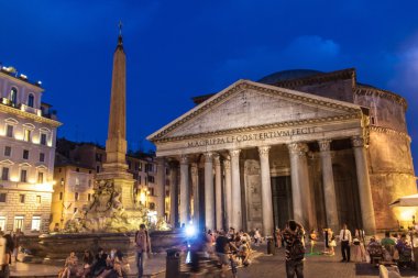 Roma 'da Pantheon, İtalya