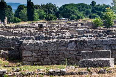 Antik Yunan şehir Paestum kalıntıları