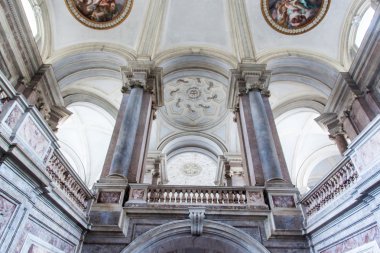  Palazzo Reale Caserta ana merdiven
