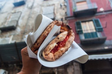 Pizza margherita
