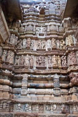 Khajuraho Tapınağı üzerinde oyma erotik