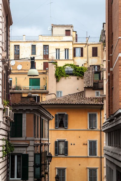 Old houses in Rome — Stock Photo, Image