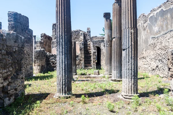 Ruiny starożytnego miasta Pompeje — Zdjęcie stockowe