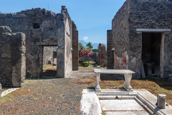 Ruiny starożytnego miasta Pompeje — Zdjęcie stockowe