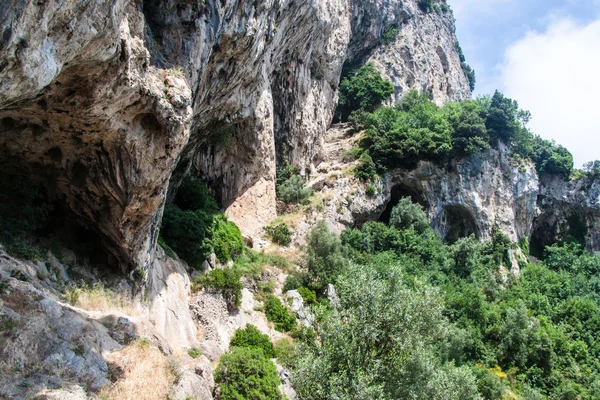 Felslandschaft an der Amalfiküste — Stockfoto