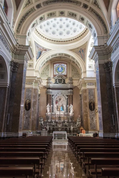 Interieur van een kerk Santissima Annunziata in Salerno — Stockfoto