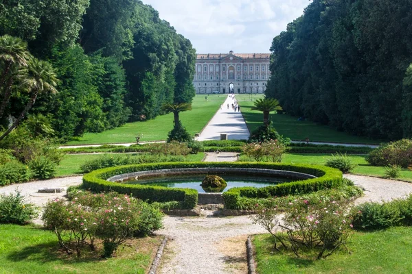 Garten des Palastes von caserta — Stockfoto