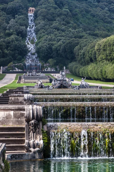 カゼルタ宮殿王宮庭園 — ストック写真