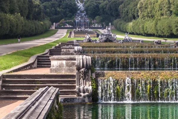 Palazzo Reale důvody Caserta — Stock fotografie