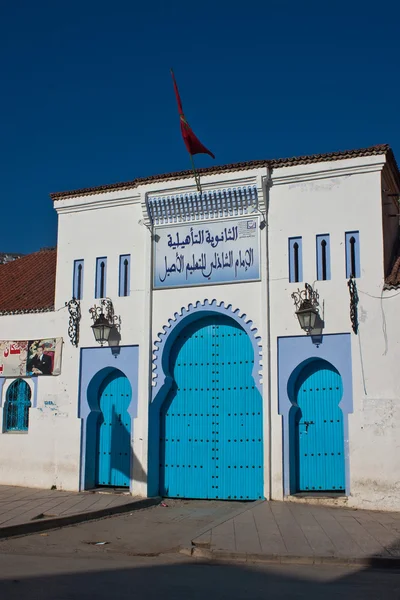 Kék épület Chefchaouen városában — Stock Fotó