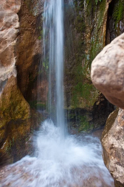 Vattenfall i Dades Gorges valley — Stockfoto