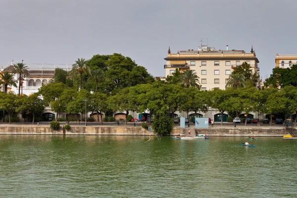 Rivière Guadalquivir à Séville — Photo