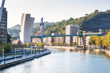 Bilbao Bridge'de
