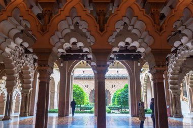 Saragossa'daki Aljaferia Sarayı