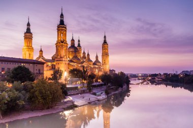 Basilica de Nuestra Senora del Pilar