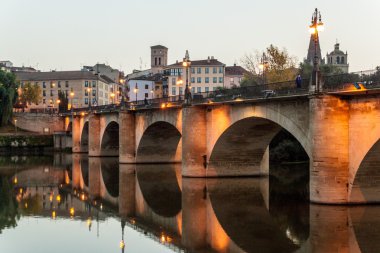 Logroño taş köprüsü