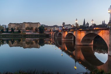 Logroño taş köprüsü