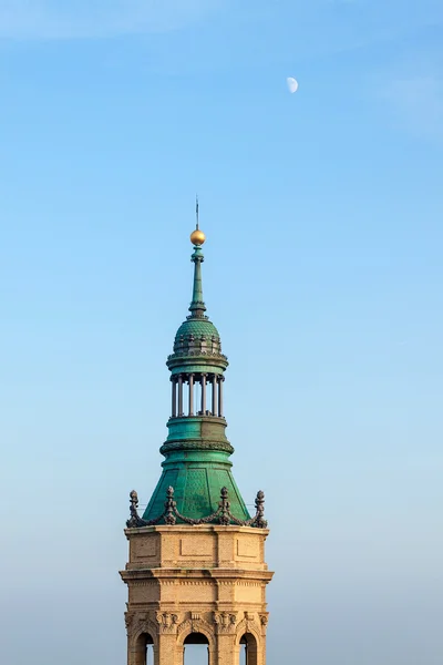 Башня базилики — стоковое фото