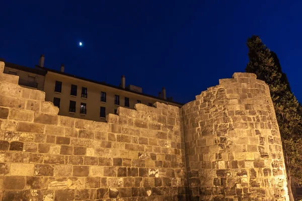 Nacht Ansicht der römischen Mauern — Stockfoto