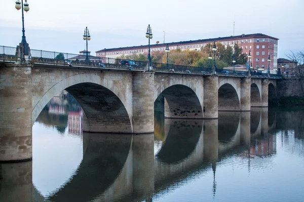 Ponte de pedra em Logrono — Fotografia de Stock