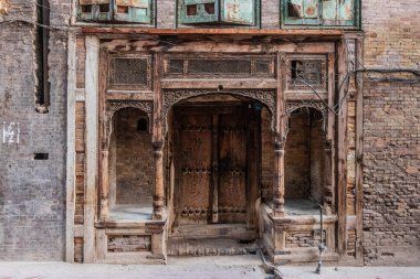 Pakistan 'ın eski Peşaver kasabasındaki Sethi Hanesi' nin ayrıntıları.