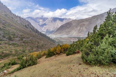 Minapin Vadisi, Pakistan 'ın Gilgit-Baltistan bölgesi