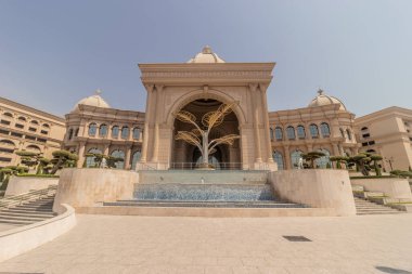 LUSAİL, Katar - 20 EYLÜL 2023: Vendome Mall in Lusail, Katar