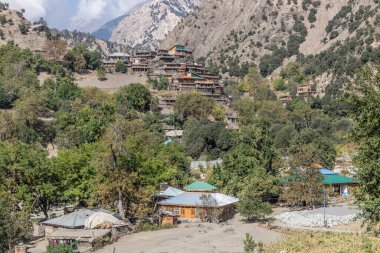 Rumbur Vadisi 'ndeki Grum Köyü, Hayber Pakhtunkhwa, Pakistan