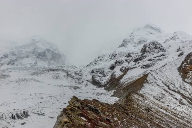 Rakaposhi Dağı, Pakistan 'ın Gilgit-Baltistan bölgesi