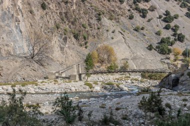 Rumbur Vadisi 'ndeki tahta köprü, Hayber Pakhtunkhwa, Pakistan