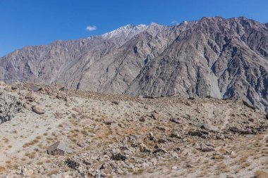 Pakistan 'ın Gilgit-Baltistan bölgesinde Hunza Vadisi' ndeki Ondra kalesi.