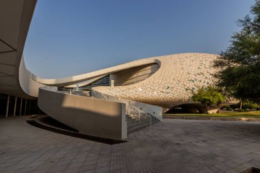 DOHA, Katar - 20 Eylül 2023: Doha, Katar 'daki Eğitim Şehri Camii
