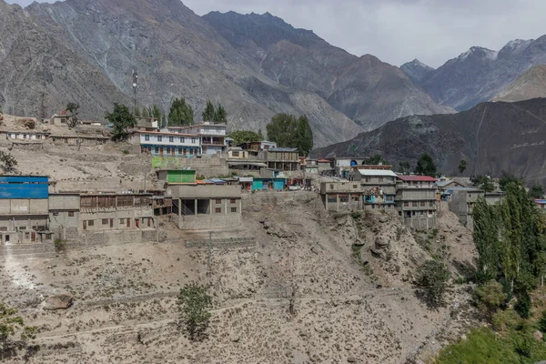 Pakistan 'ın Gilgit-Baltistan bölgesindeki Astore kasabası manzarası