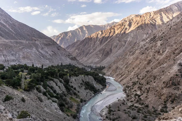 Pakistan 'ın Gilgit-Baltistan bölgesindeki Astore vadisi