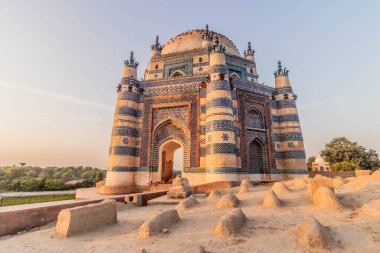 Uch Sharif, Punjab, Pakistan 'da Bibi Jawindi' nin Mezarı