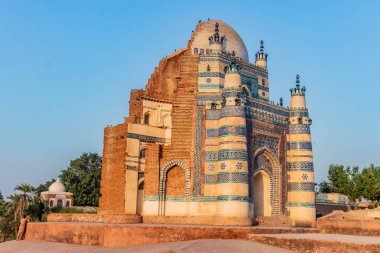 Uch Sharif, Punjab, Pakistan 'da Bibi Jawindi' nin Mezarı