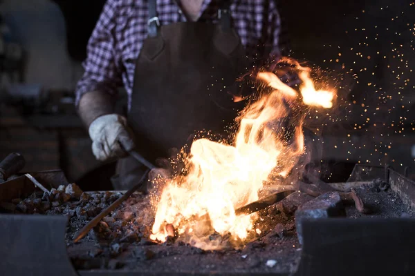 Close Blacksmith Working Forge His Workshop — Stock Photo, Image