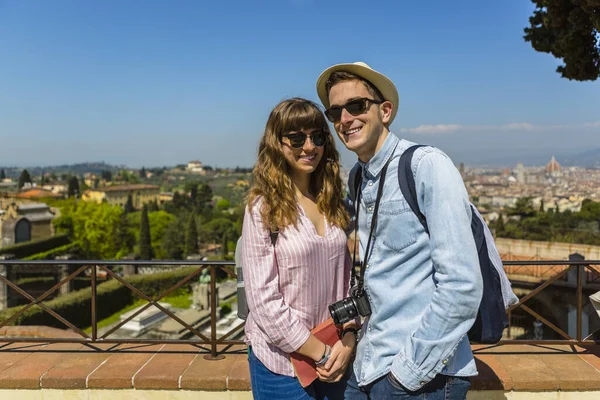 Coppia Giovane Viaggio Firenze Toscana Italia — Foto Stock