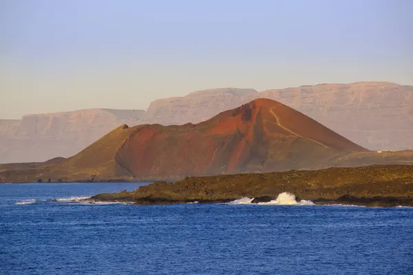 España Islas Canarias Lanzarote Tinajo Costa Con Montana Bermeja — Foto de Stock