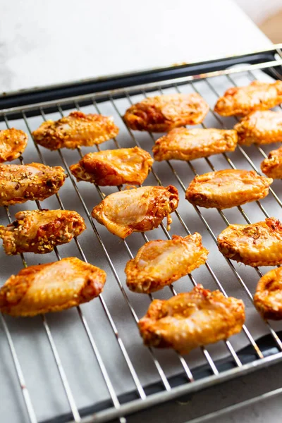 Zubereitung Von Pikanten Chicken Wings Gitter — Stockfoto