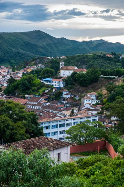 巴西米纳斯吉拉斯州Ouro Preto殖民地城镇景观 — 图库照片