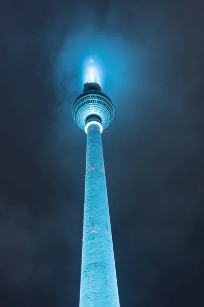 Duitsland Berlijn Verlichte Televisietoren Nachts — Stockfoto