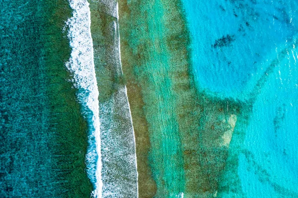モルディブ 南男性環礁 サンゴ礁の空中ビュー — ストック写真
