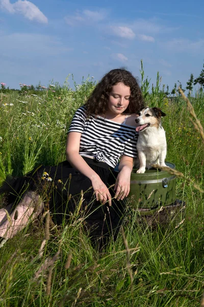 Young Woman Dog Park — Stock Photo, Image