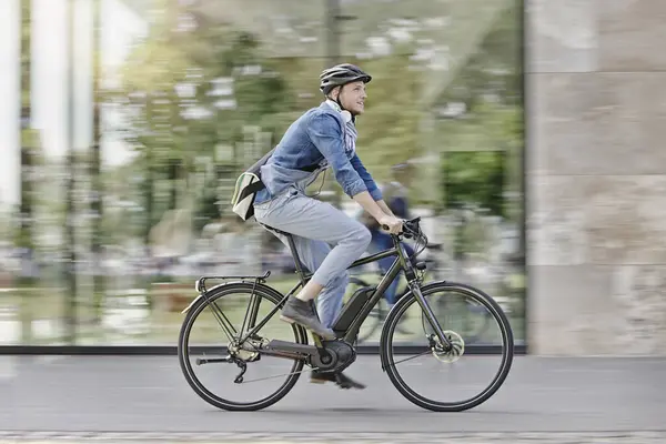 Student His Bike Goethe University Frankfurt Germany — Stock Photo, Image