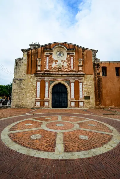 Dominikai Egyház Kolostor Külseje Felhős Ellen Santo Domingo Dominikai Köztársaság — Stock Fotó