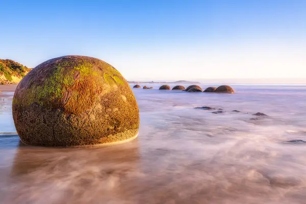 Moeraki Boulder Koekohe Beach Contre Ciel Île Sud Nouvelle Zélande — Photo