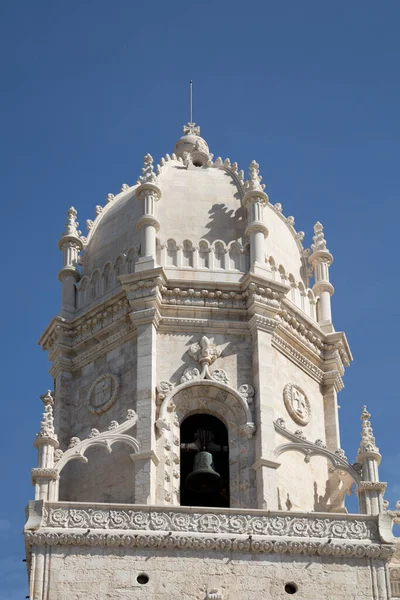 Låg Vinkel Syn Mosteiro Dos Jeronimos Mot Klar Himmel Lissabon — Stockfoto