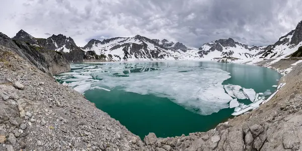 Ice Floes Luener Lake Αυστρία — Φωτογραφία Αρχείου